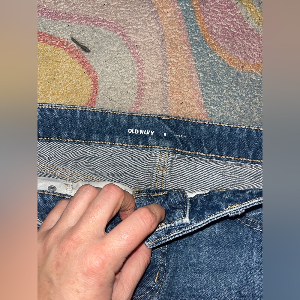 Old Navy Mid-Rise Jean Skirt - Picture 4 of 6